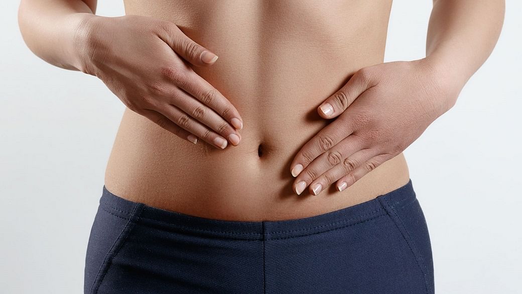 8 fast ways to reduce bloating after a big meal
