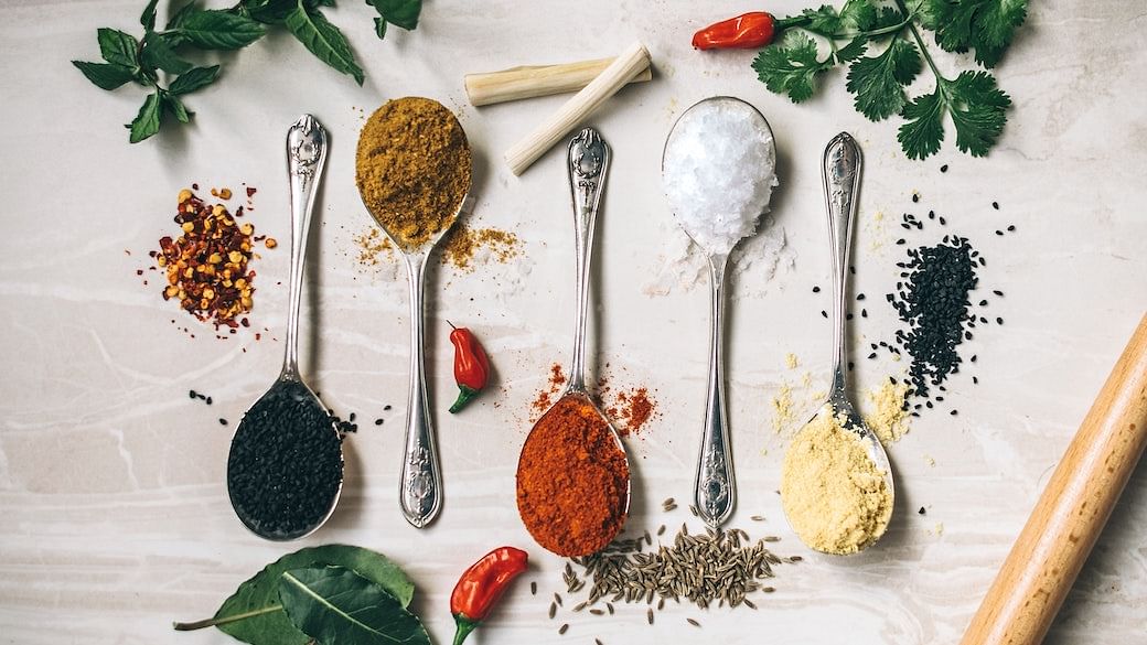 6 Powerful Herbs & Spices That Help Strengthen Your Immune System Naturally