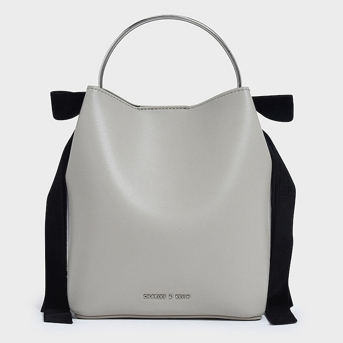 Velvet bow discount detail bucket bag