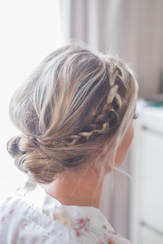 15 Quick And Easy Office Updos For Those Busy Mornings The