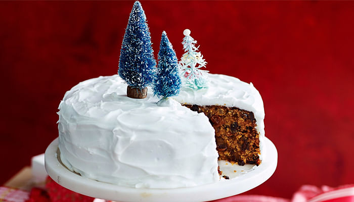 How To Bake The Weekly's All-Time Favourite Christmas Cake For Your