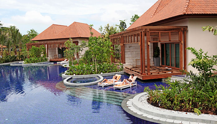 The Most Romantic Hotel Rooms In Singapore With Private Pools The Singapore Women S Weekly