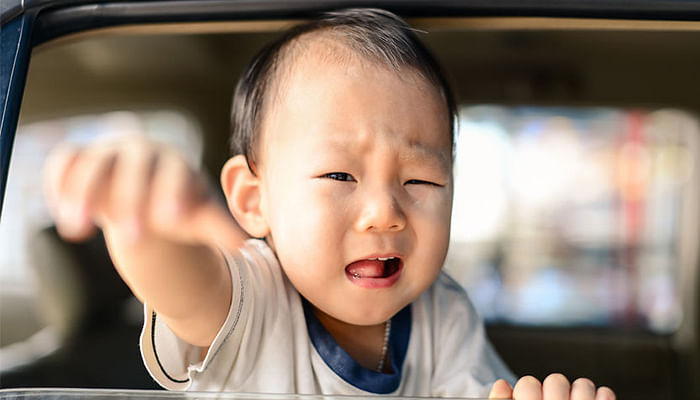 3 month old top hates car