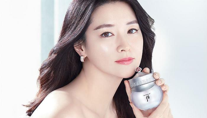 This Is Korean Actress Lee Young-Ae's Secret Formula To Fair, Radiant Skin  - The Singapore Women's Weekly