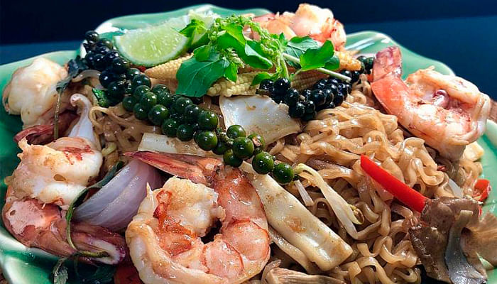 10 Authentic Thai Street Food You Can Cook At Home Easily The