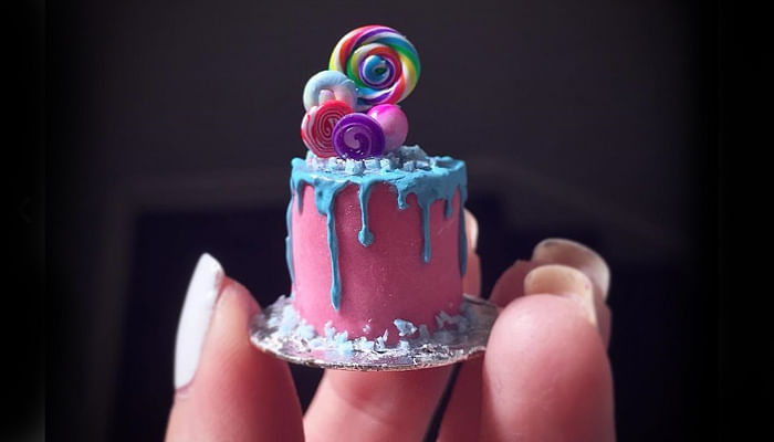 We Cannot Stop Obsessing Over These Tiny Wedding Cakes On ...