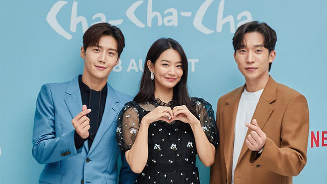 Main cast of Netflix's hit 2021 k-drama, Hometown Cha Cha Cha. From left: Kim Seon-ho playing Hong Du-sik, Shin Min-A playing Yoon Hye Jin, and Lee Sang-yi playing Director Ji.