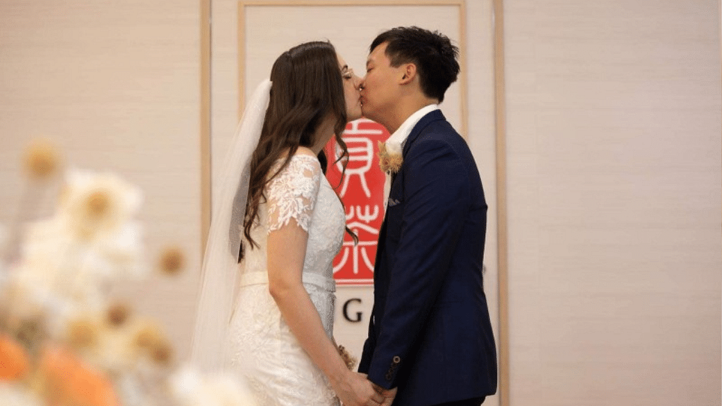 This Couple Held Their Wedding At A Gong Cha Outlet In Brisbane