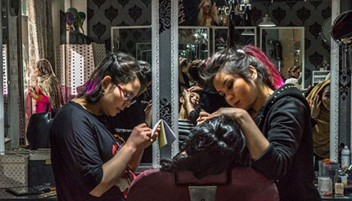Here's How Beauty Parlous Are Changing The Lives Of Afghan Women_Featured