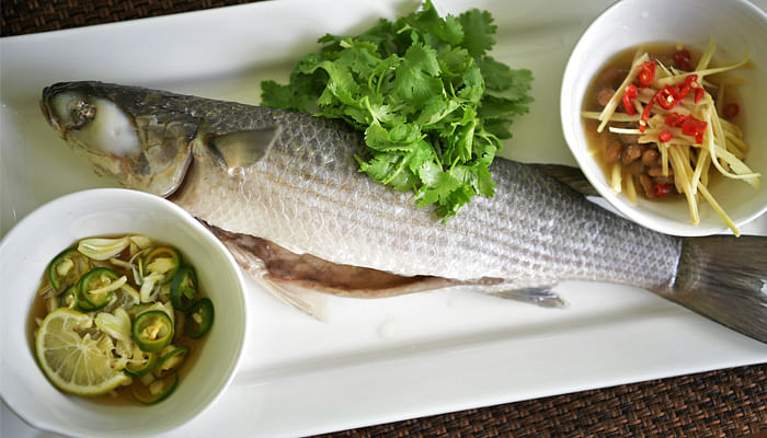 Teochew Steamed Mullet With Tau Cheo And Green Lime, Chilli & Garlic Dips