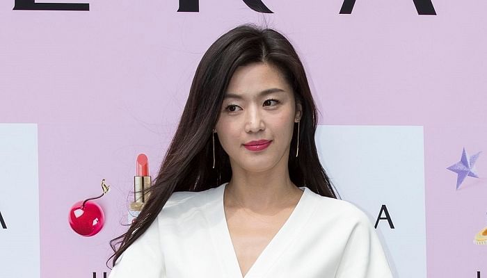 Your Beauty Cheat Sheet To Look Like K-Drama Queen Jun Ji-Hyun