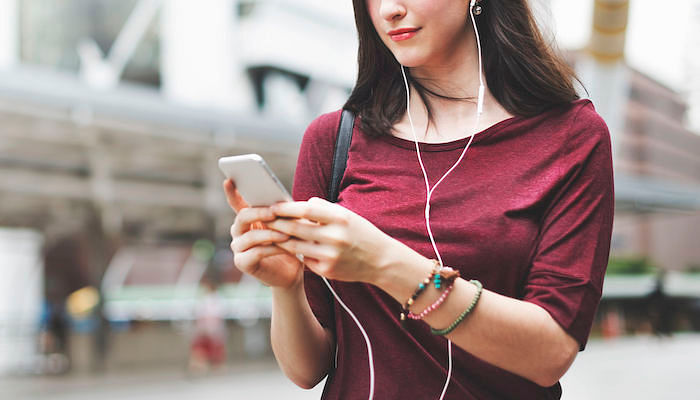 These Motivational Podcasts Will Make Your Morning Commute Less Dreary